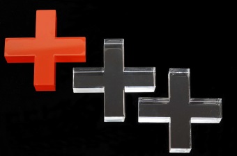 Laserschneiden von Kreuz für Werbemittel oder Dekoration aus Acrylglas, Plexiglas, PMMA - ZB-Laser AG